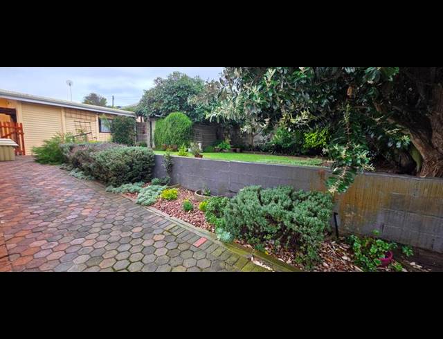 3 BEDROOM HOUSE FOR SALE IN DA NOVA